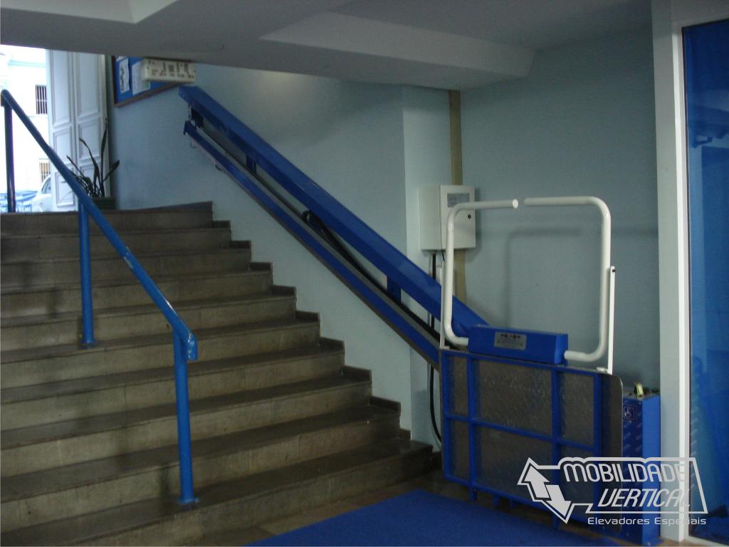 Elevador de Escada - Acessibilidade e PNE